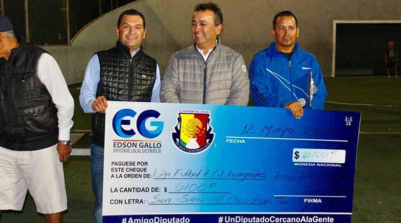 Alcalde Francisco Pelayo Encabeza Premiación de Liga de Fútbol 7 Edson Gallo Alcalde Francisco Pelayo Encabeza Premiación de Liga de Fútbol 7 Edson Gallo