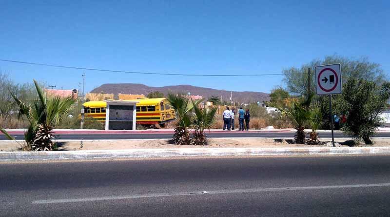salida camion 17 mayo web Camión de pasajeros se queda sin frenos en La Paz, 5 heridos