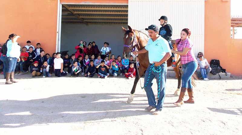 DIF Municipal Da Conocer a Niños de Primaria Proceso de Terapias en UBR DIF Municipal Da Conocer a Niños de Primaria Proceso de Terapias en UBR