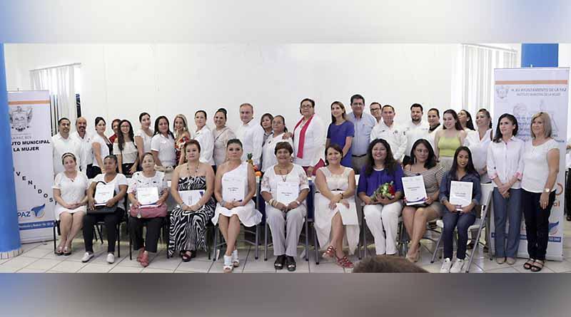Instituto Municipal de la Mujer y la Secretaría del Trabajo y Previsión Social dieron clausura al taller de capacitación en elaboración de alimentos Instituto Municipal de la Mujer y la Secretaría del Trabajo y Previsión Social dieron clausura al taller de capacitación en elaboración de alimentos