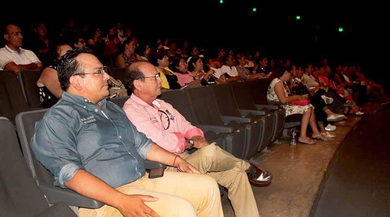 CONFERENCIA MAGISTRAL SOBRE SALUD EMOCIONAL Gobierno municipal brinda a trabajadores conferencia magistral sobre salud emocional