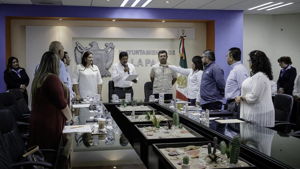 Sesiona la Junta de Gobierno de Panteones Sesiona la Junta de Gobierno de Panteones