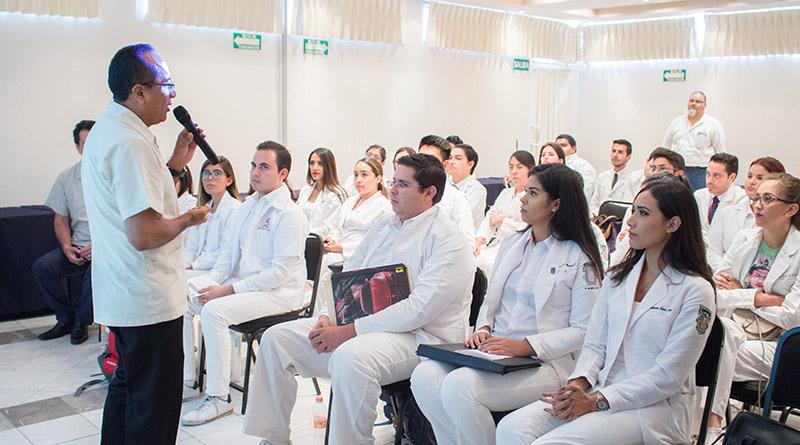 Comunidades rurales de BCS tendrán mejor atención con nuevo modelo de servicio social médico: George Flores Comunidades rurales de BCS tendrán mejor atención con nuevo modelo de servicio social médico: George Flores