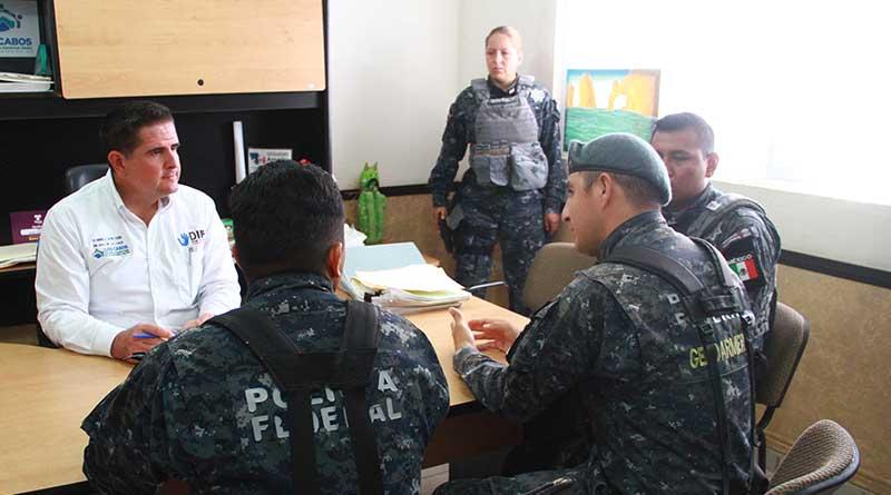 A favor de la población suman esfuerzos DIF Los Cabos y división gendarmería A favor de la población suman esfuerzos DIF Los Cabos y división Gendarmería