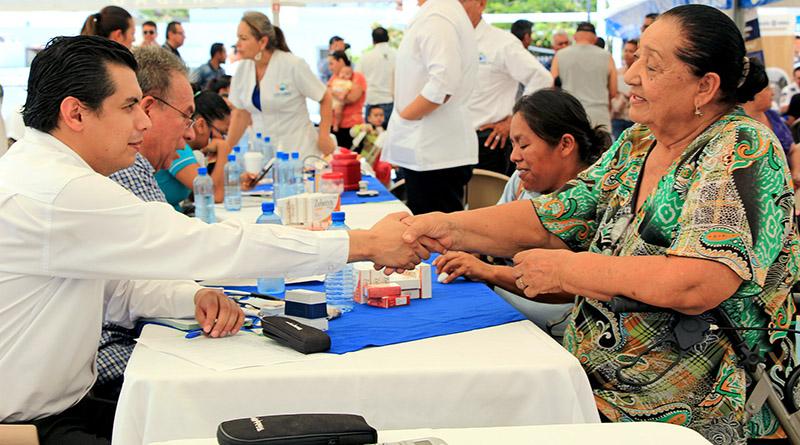 Lleva gobierno de Los Cabos atención médica y asistencial a tu colonia Lleva gobierno de Los Cabos atención médica y asistencial a tu colonia