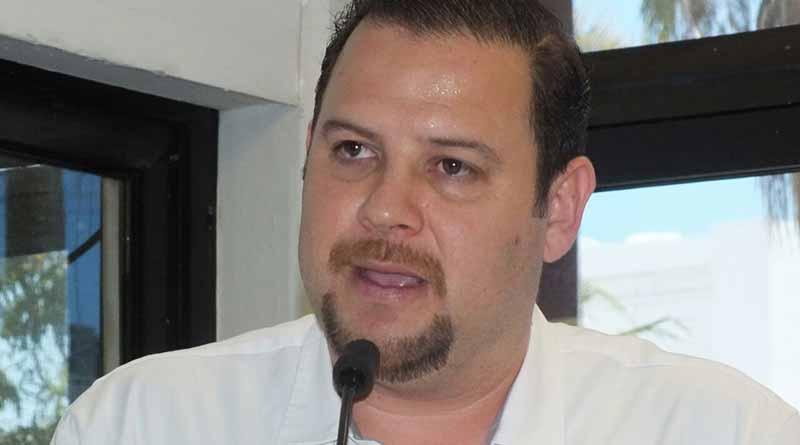 Aquí no ha habido mezquindades políticas. Diputado Alejandro Blanco Hernández Aquí no ha habido mezquindades políticas. Diputado Alejandro Blanco Hernández