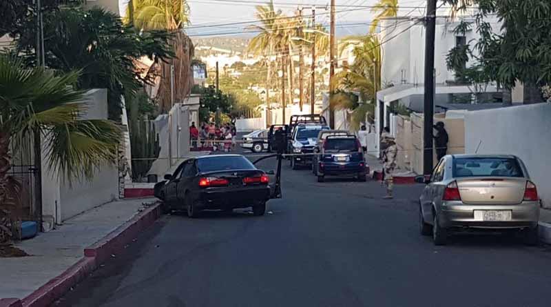 ejecutados26agochamizal Atacan a tiros a un carro en la colonia El Chamizal y matan a un hombre