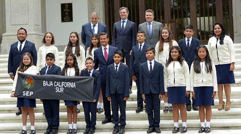 Reconoce Dip. Edson Gallo a integrantes de la Delegación de BCS que participaron en la Convivencia Nacional Infantil 2017 Reconoce Dip. Edson Gallo a integrantes de la Delegación de BCS que participaron en la Convivencia Nacional Infantil 2017