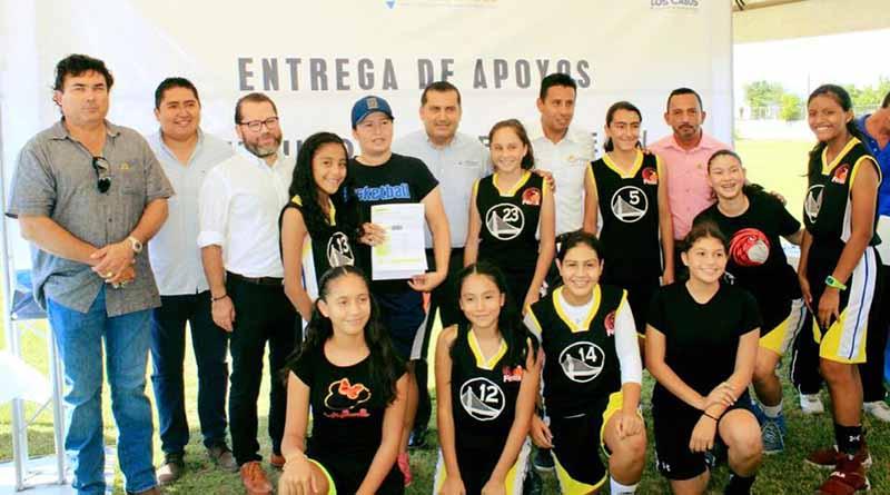 22 apoyos entregados a deportistas cabeños para eventos nacionales e internacionales 22 apoyos entregados a deportistas cabeños para eventos nacionales e internacionales