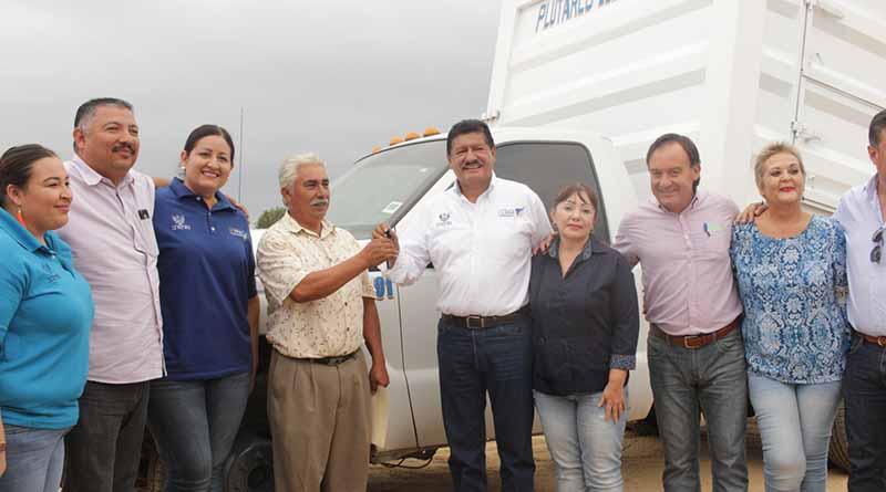 CAMION Compromete Alcalde de La Paz su apoyo a la zona rural