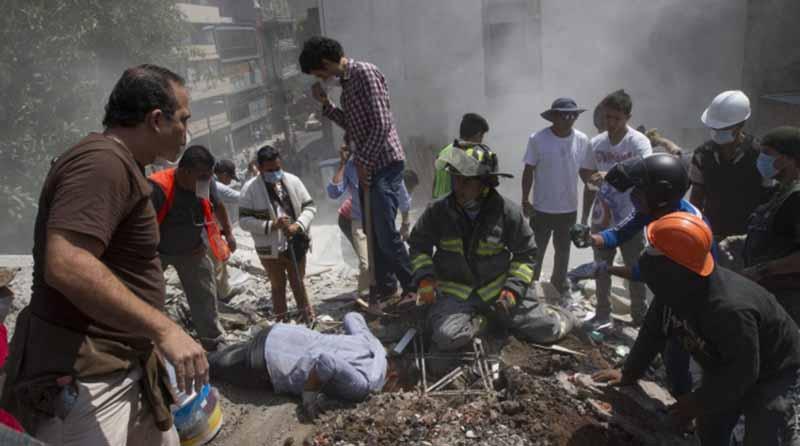 terremotocdmx Entre miedo, dudas y nervios capitalinos viven el sismo