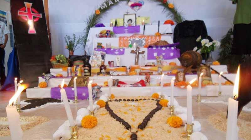Ayuntamiento de Comondú Busca Mantener Tradiciones Por Día de Muertos Ayuntamiento de Comondú Busca Mantener Tradiciones Por Día de Muertos