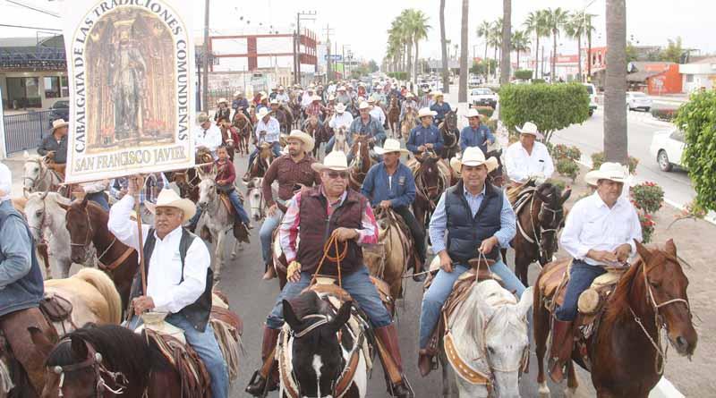 Encabeza Alcalde Francisco Pelayo Cabalgata a San Javier Encabeza Alcalde Francisco Pelayo Cabalgata a San Javier