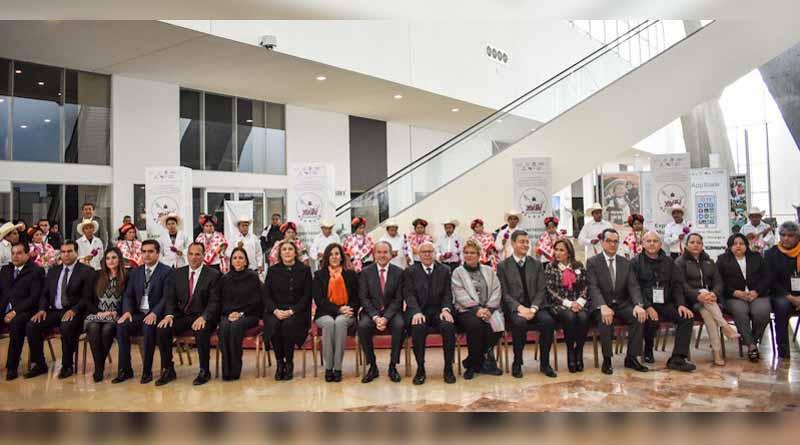 salud13dic La salud, une y convoca a todos los sectores de la sociedad: Narro Robles