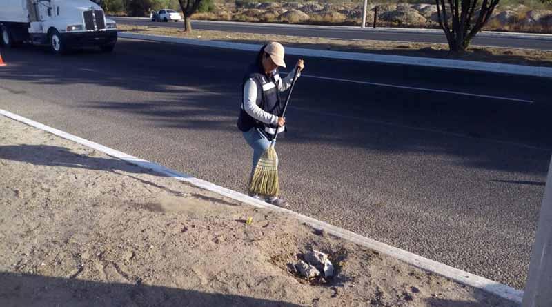 Intenso trabajo en la zona rural con la reparación y raspado de caminos: Martin Guluarte Intenso trabajo en la zona rural con la reparación y raspado de caminos: Martin Guluarte