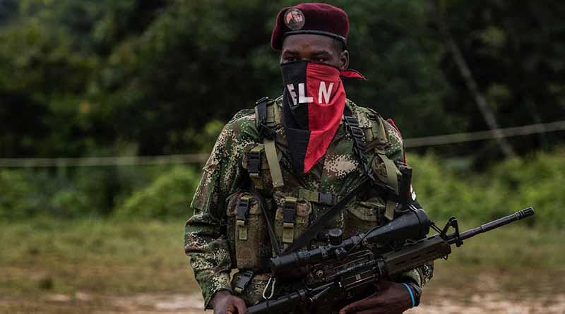 Rebeldes del ELN controlan repartición de comida venezolana Rebeldes del ELN controlan repartición de comida venezolana