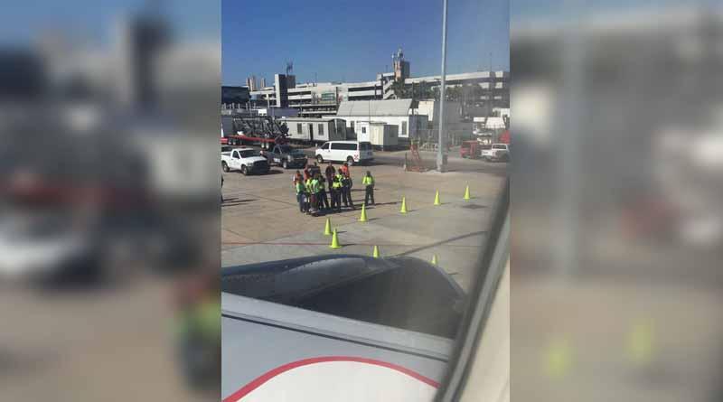 aterrizajevolaris Aterriza de emergencia en Tijuana vuelo que se dirigía a Los Cabos