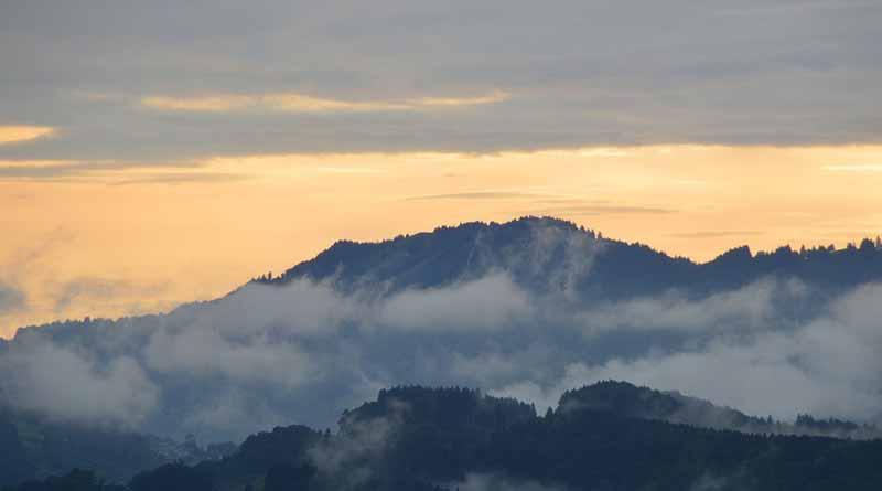 Frente frío generará nublados, lluvias persistentes y ambiente gélido Frente frío generará nublados, lluvias persistentes y ambiente gélido