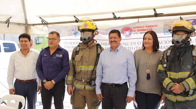 Bomberos de La Paz reciben importante equipamiento Bomberos de La Paz reciben importante equipamiento