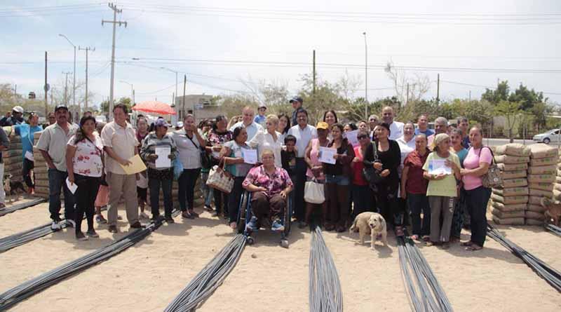 Entrega Ayuntamiento de La Paz 192 apoyos de materiales para construcción Entrega Ayuntamiento de La Paz 192 apoyos de materiales para construcción