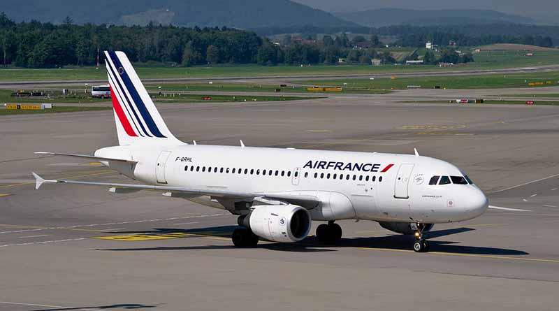 Air France anula el 25 por ciento de sus vuelos por huelga Air France anula el 25 por ciento de sus vuelos por huelga