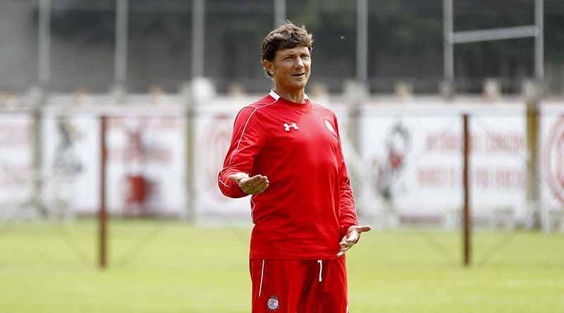 Técnico del Toluca asegura que altercado con “Piojo” Herrera fue una tontería Técnico del Toluca asegura que altercado con “Piojo” Herrera fue una tontería