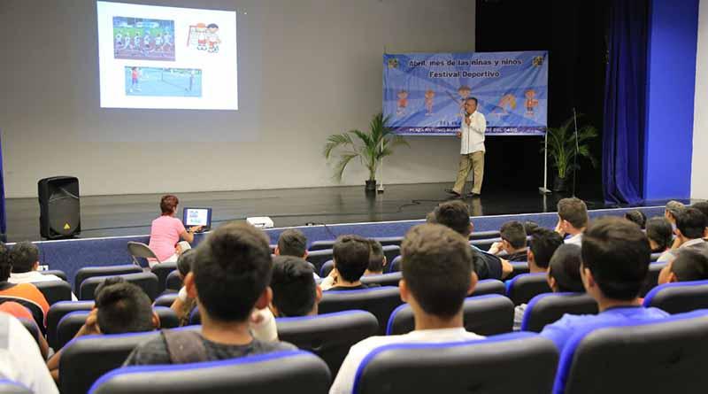 Conferencias a deportistas del Municipio Conferencias a deportistas del Municipio