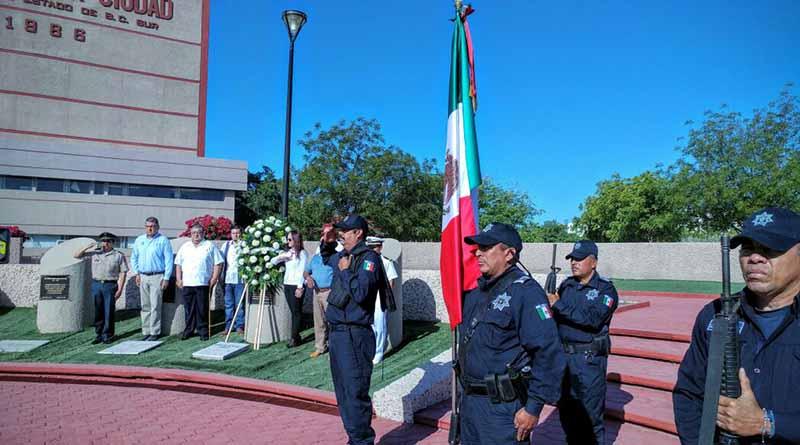 Realizan ceremonia cívica por el XLIV Aniversario Luctuoso del Gral. Agustín Olachea Realizan Ceremonia Cívica por el XLIV Aniversario Luctuoso del Gral. Agustín Olachea