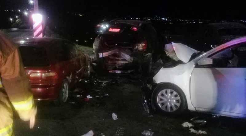 choquecostaazul Fuerte carambola de carros en Costa Azul deja 8 jóvenes lesionados de gravedad