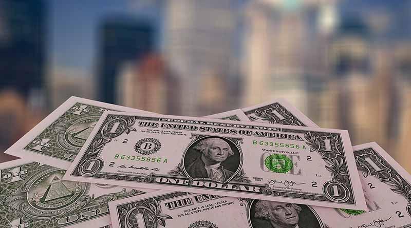 Dólar promedia en 18.92 pesos a la venta en el aeropuerto capitalino Dólar promedia en 18.92 pesos a la venta en el aeropuerto capitalino