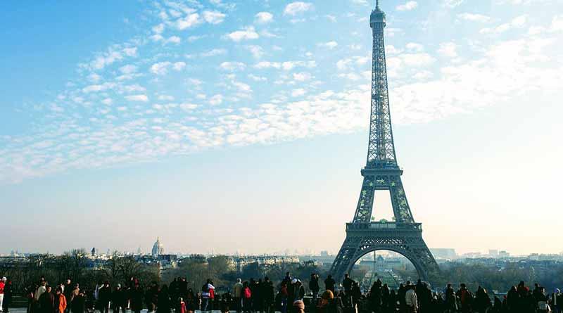 Torre Eiffel cierra por huelga de agentes de seguridad Torre Eiffel cierra por huelga de agentes de seguridad