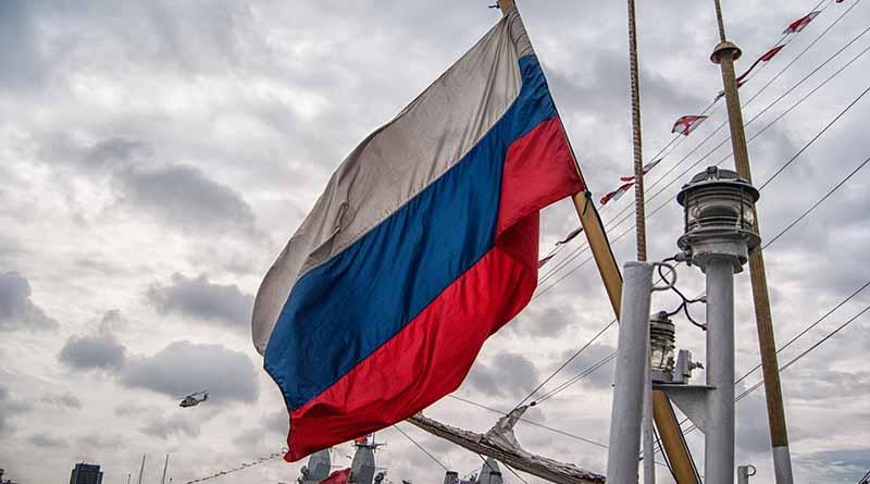 Rusia completa su central nuclear flotante para el Ártico Rusia completa su central nuclear flotante para el Ártico
