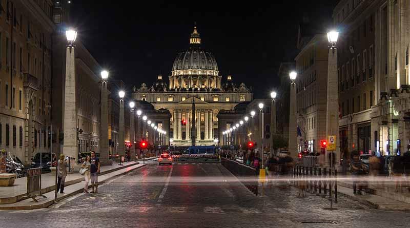Cierran al tráfico inmediaciones del Vaticano por amenaza de bomba Cierran al tráfico inmediaciones del Vaticano por amenaza de bomba
