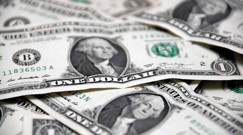 Casas de cambio venden dólar a 19 pesos en aeropuerto capitalino Casas de cambio venden dólar a 19 pesos en aeropuerto capitalino