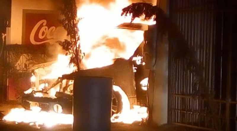 explosioncarro Explota carro en colonia Villas del Encanto en La Paz
