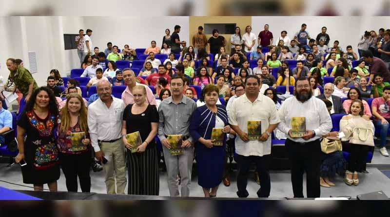 presentacionlibro Con éxito presentan libro "Desarrollos Turísticos Consolidados"