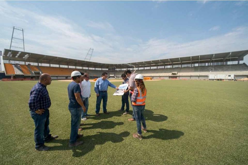 Visita gobernador estadio de béisbol Arturo C. NAHL Visita gobernador estadio de béisbol Arturo C. NAHL