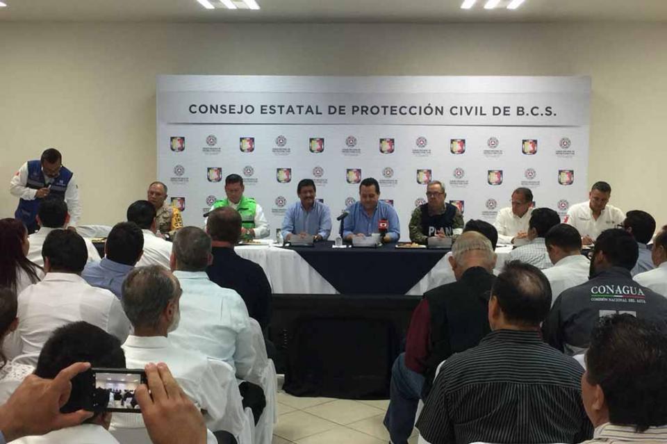 Sesiona Consejo Estatal de Protección Civil, ante la presencia del huracán “Bud” Sesiona Consejo Estatal de Protección Civil, ante la presencia del huracán “Bud”