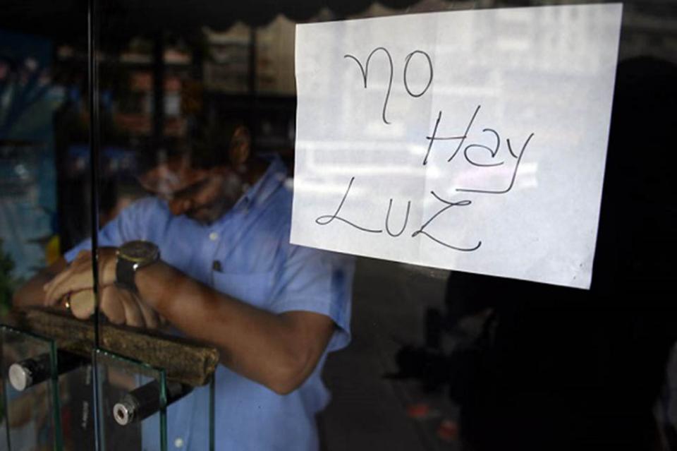 Colapsan servicios públicos en Venezuela Colapsan servicios públicos en Venezuela