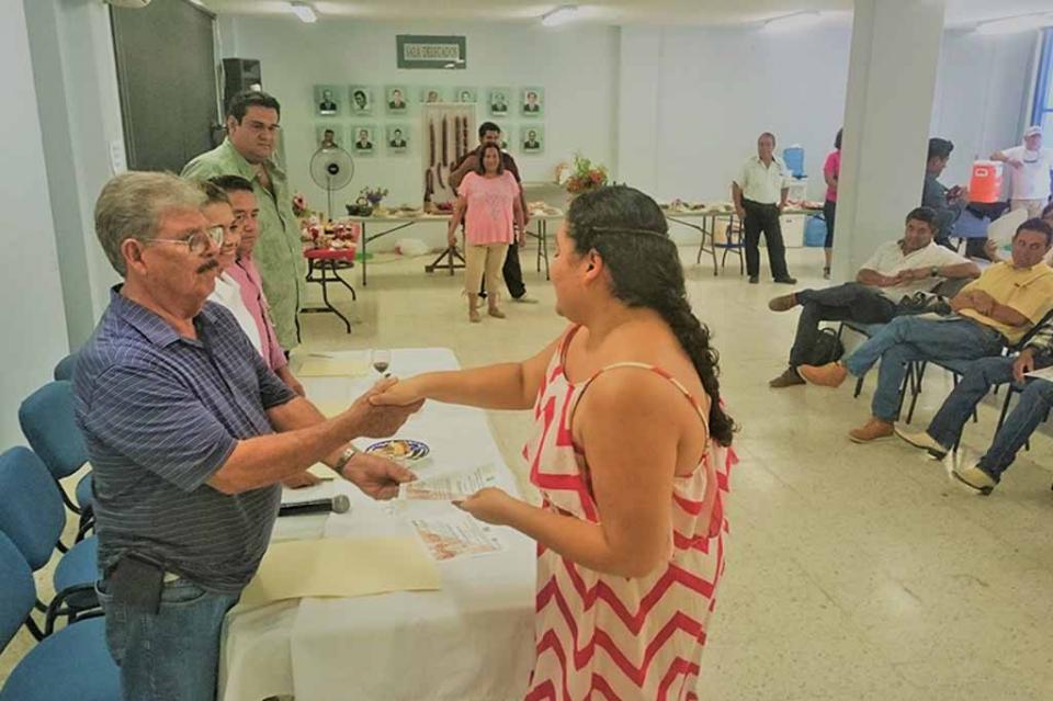 Se impulsa caprino cultura a través del valor agregado a los productos Se impulsa caprino cultura a través del valor agregado a los productos