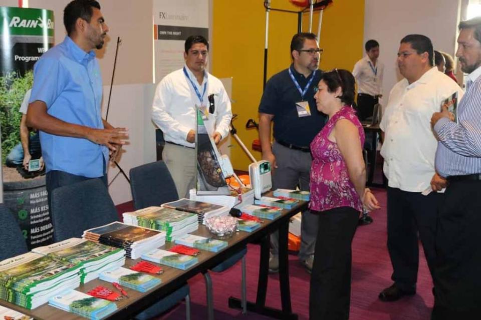 Participan productores locales en Expo-Negocios Hotelera Participan productores locales en Expo-Negocios Hotelera