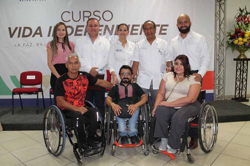 Capacita DIF Estatal a personas usuarias de sillas de ruedas Capacita DIF Estatal a personas usuarias de sillas de ruedas