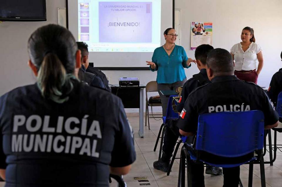 becas policias jpg Becas a policías: Convenio entre Seguridad Pública y Universidad Mundial