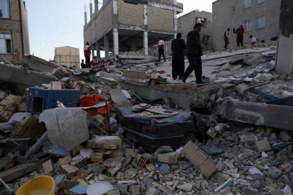 terremoto En Irán la tierra no deja de moverse; suman ya 378 los heridos