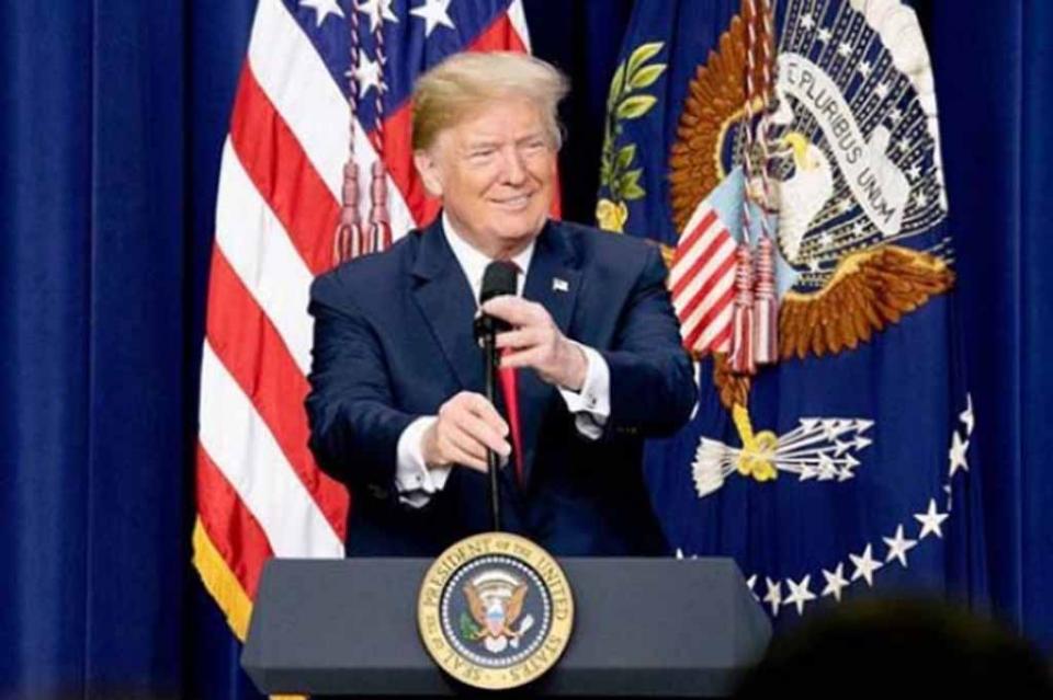 trumpdesorden Trump está provocando el desorden mundial: Hollande