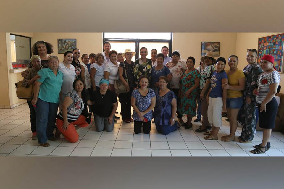 DIF Los Cabos y Los Cabos Women´S Wellness Foundation A.C. benefician a guerreras sobrevivientes de cáncer de mama DIF Los Cabos y Los Cabos Women´S Wellness Foundation A.C. benefician a guerreras sobrevivientes de cáncer de mama