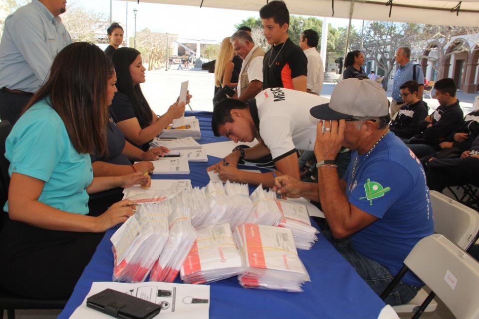 Durante los 3 años de gobierno, se otorgaron Becas Deportivas a 83 atletas Durante los 3 años de gobierno, se otorgaron Becas Deportivas a 83 atletas