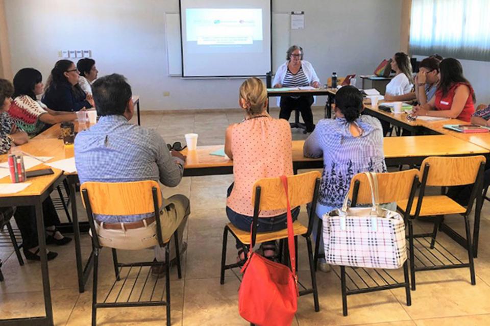 ISMUJERES capacita a partidos políticos ISMUJERES capacita a partidos políticos