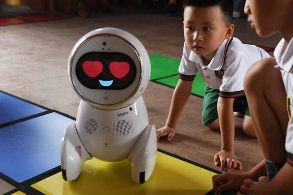 Los robots llegan a las escuelas infantiles chinas Los robots llegan a las escuelas infantiles chinas