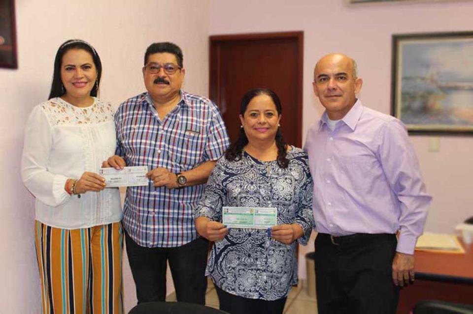 Se entregan apoyos de programas de desarrollo social en Comondú Se entregan apoyos de programas de desarrollo social en Comondú